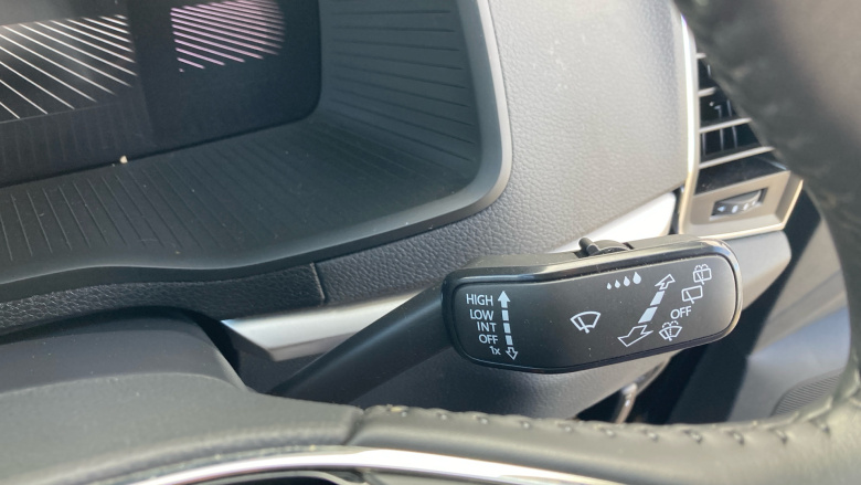 Skoda Karoq 1.5 TSI SE Drive 5dr DSG Petrol Estate